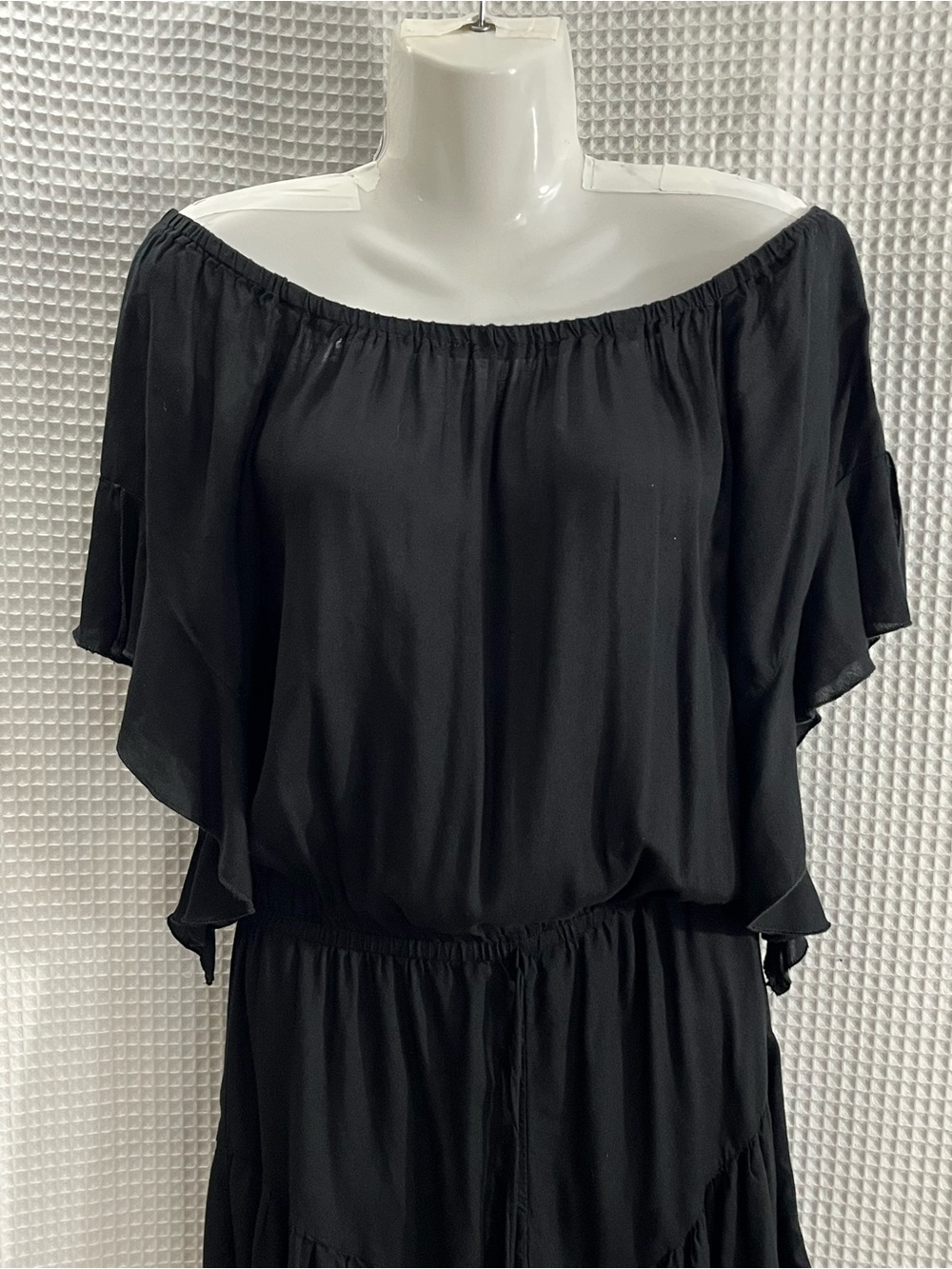 VENUS Black Off-Shoulder Ruffle Romper - Picture 2 of 9